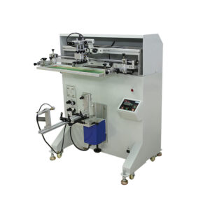 The EN-YS500 semi-automatic screen printing machine is designed for high-precision printing on round bottles, oval containers, cups, and flat materials. The machine utilizes a pneumatic drive and programmable electronic control system, along with a vertical locking head, linear ball bearings, and shock-absorbing cylinders to ensure smooth operation and precise repeatability. A built-in synchronous bottle inflation system effectively supports thin-walled plastic containers, preventing deformation under pressure during printing. We offer customized fixtures, squeegee angle adjustment (0-15°), and pressure control (2-4 bar) based on the substrate shape, material characteristics, or user process requirements to ensure clear ink transfer and sharp edges. The machine features a robust cast iron frame, and heat-treated hardened shafts combined with precision guide rails maintain low internal stress and long-term dimensional stability even during continuous production of up to 700 cycles per hour. Changeovers are quick, and maintenance is easy.